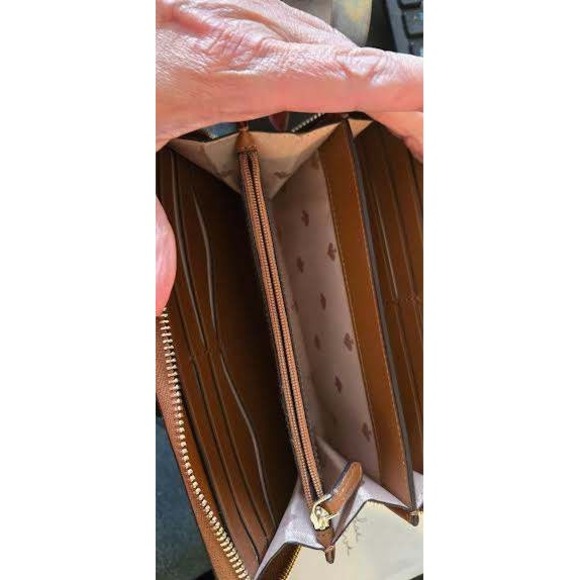 Kate Spade New York Pebbled Leather Zip Around Wallet Cognac Brown Gold Logo - Picture 2 of 2